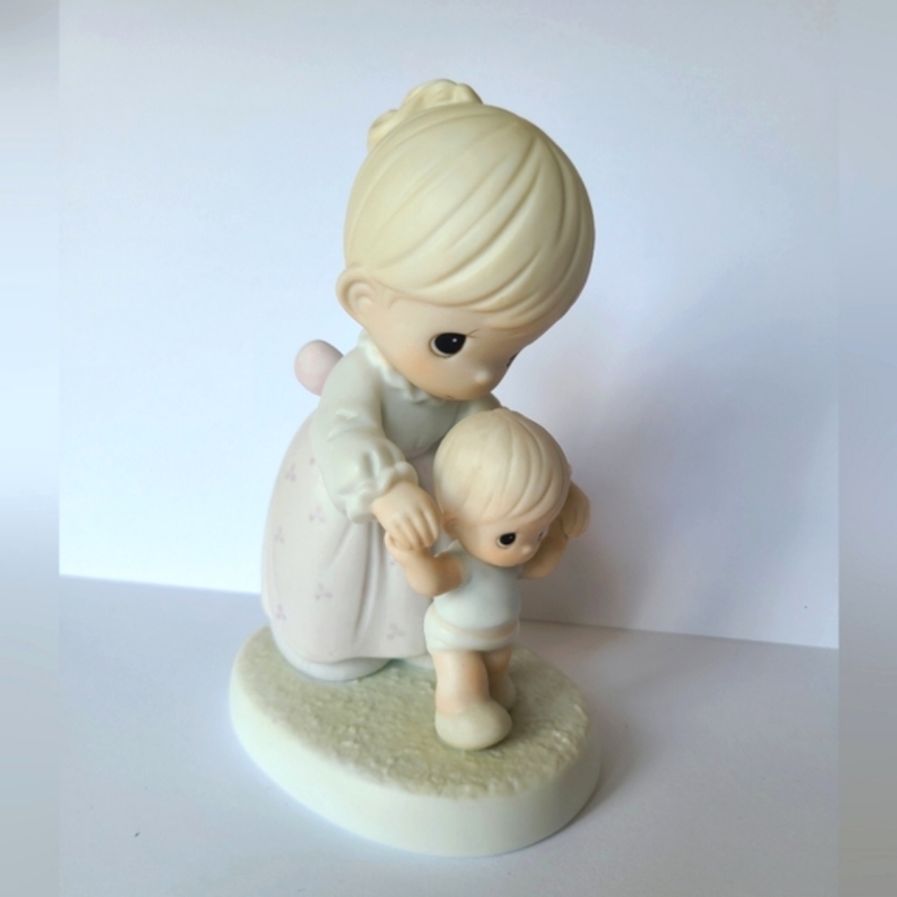 Vintage Precious Moments Mom Baby Collectible Porcelain Figurine